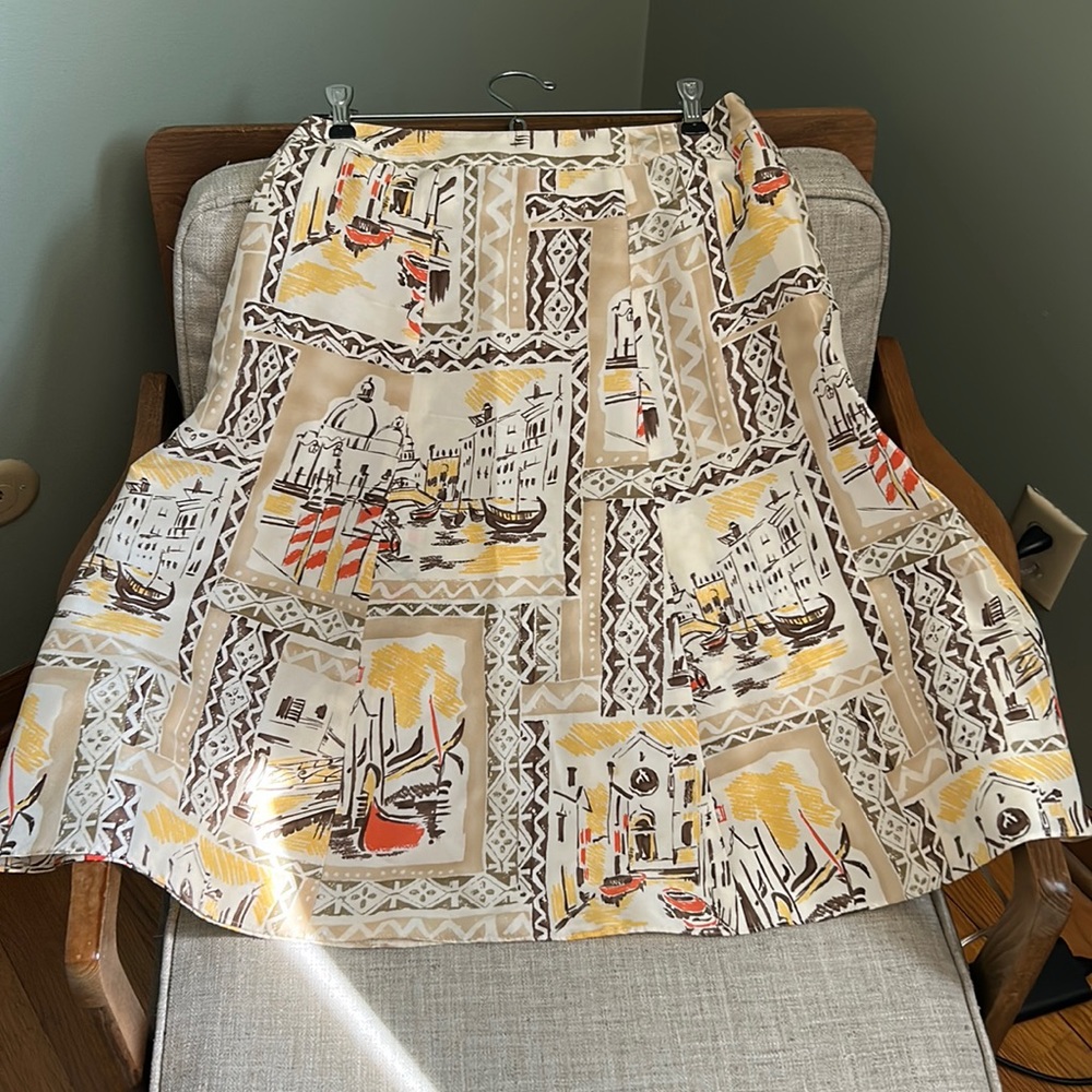 World traveler silk skirt